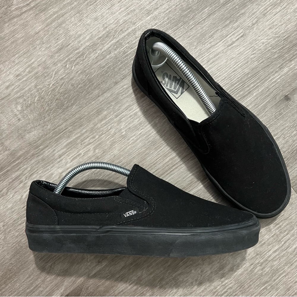 Vans Classic Slip Ons Black